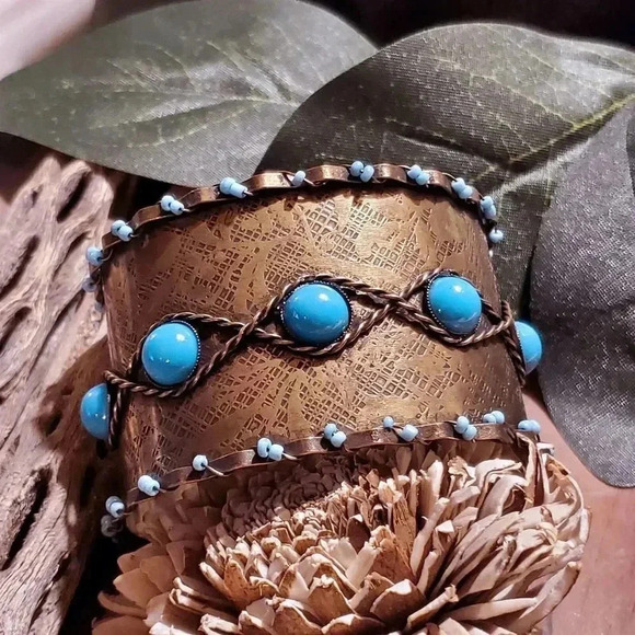 Antique Bronze Etched Twisted Wire Turquoise Blue Glass Cabochons Cuff Bracelet - Picture 4 of 5